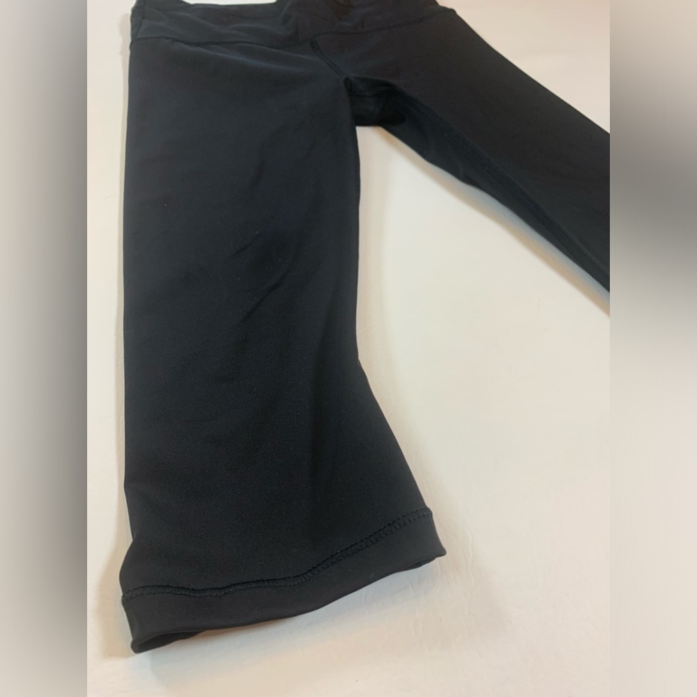 Athleta accelerated crop 3/4 black leggings size women’s small (bin CC) - Picture 2 of 10